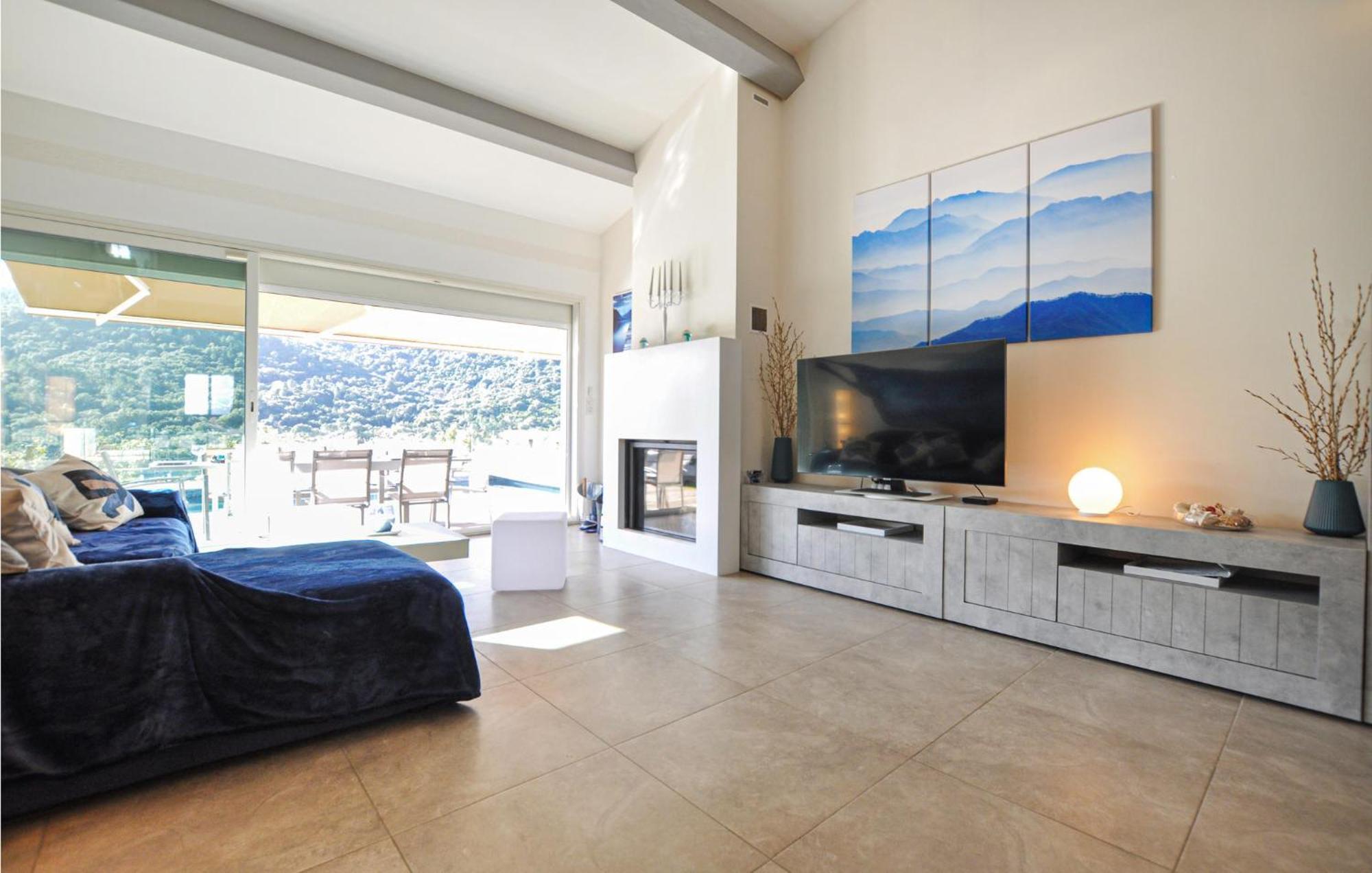 Gorgeous In With Kitchen Fréjus