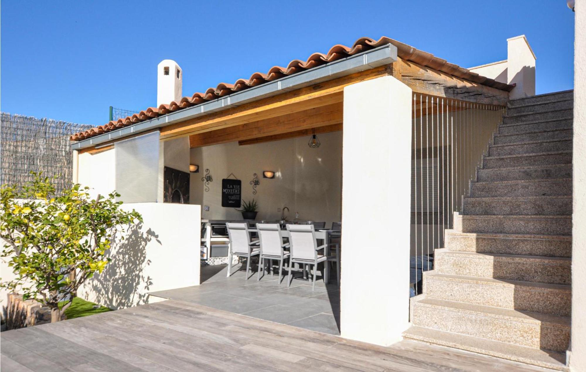Hébergement de vacances Gorgeous In With Kitchen Fréjus